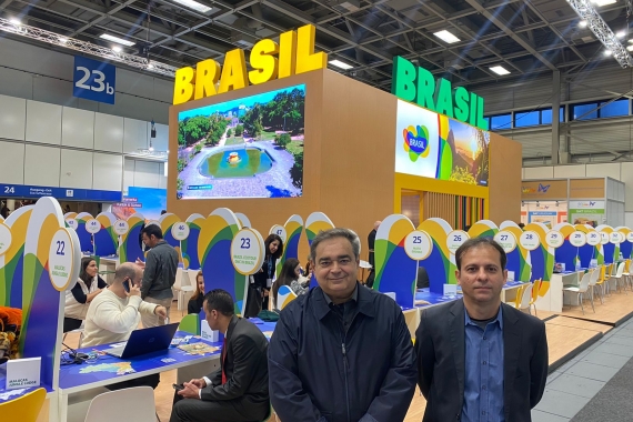 Álvaro Dias participa de feira de turismo em Berlim