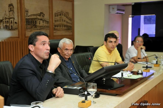 Secretaria Municipal de Saúde apresenta relatório de gestão na CMN
