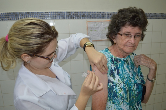 Vacinação contra Influenza imuniza mais de 100 mil pessoas e segue até esta sexta-feira