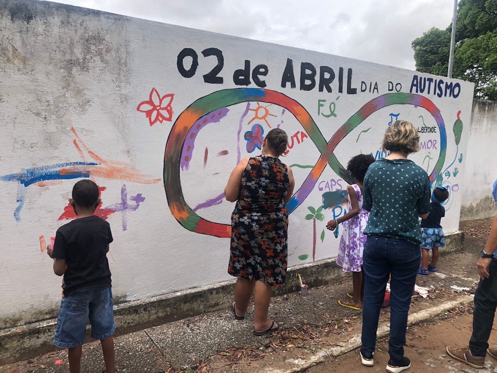SMS Natal realiza ações de conscientização sobre Autismo