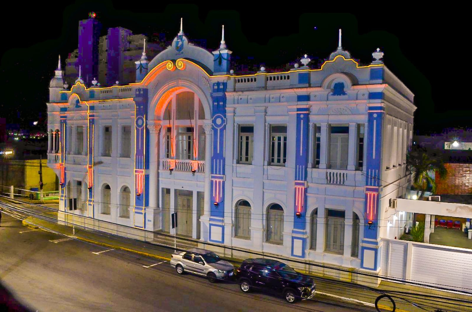 Palácio Felipe Camarão terá iluminação especial em maio em homenagem a campanhas de saúde 