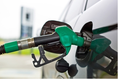 Pesquisa de preço de combustível em Natal identifica postos com reajuste