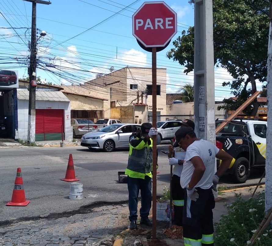 STTU reforça sinalização de regulamentação de fluxo em Lagoa Seca