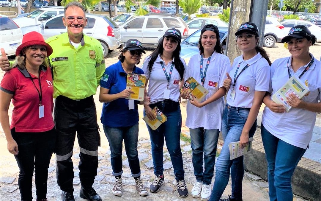 STTU e CEASA celebram o Maio Amarelo com ação "Vamos estacionar certo"