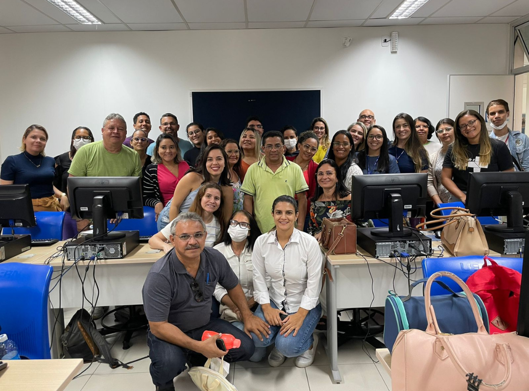 SMS capacita servidores para análise de dados epidemiológicos