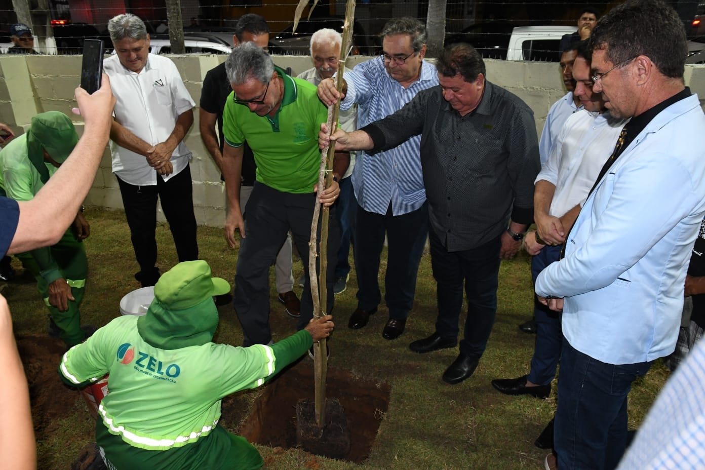 Prefeito Álvaro Dias inaugura Espaço Natal Sustentável do Baldo