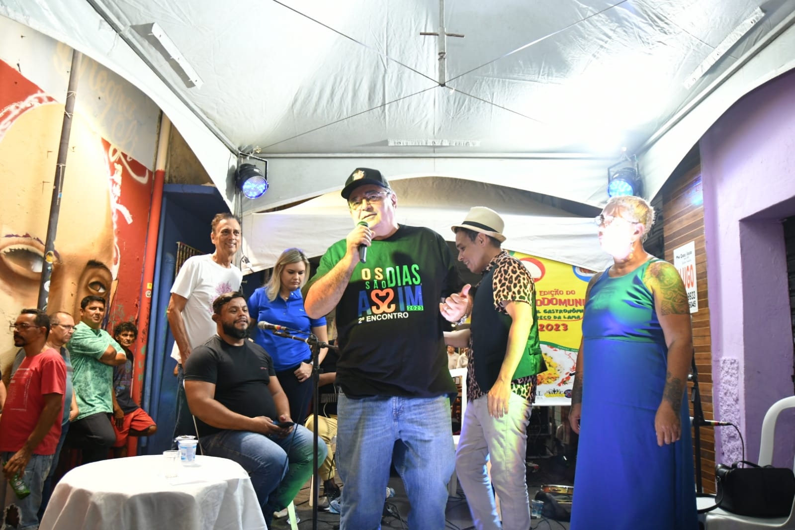 Natal em Natal: Prefeito Álvaro Dias prestigia evento em homenagem ao dia do samba