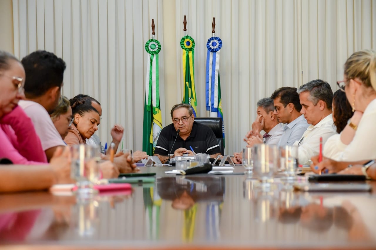 Prefeito de Natal recebe Sinte/RN para negociação sobre reajuste dos professores