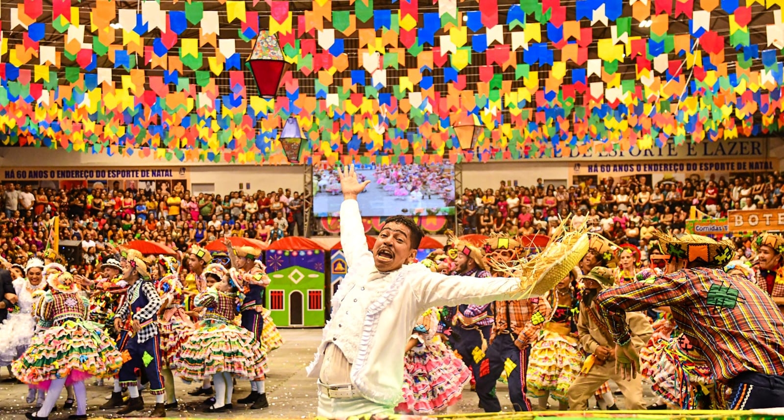 Festival de Quadrilhas Juninas leva grande público ao Palácio dos Esportes