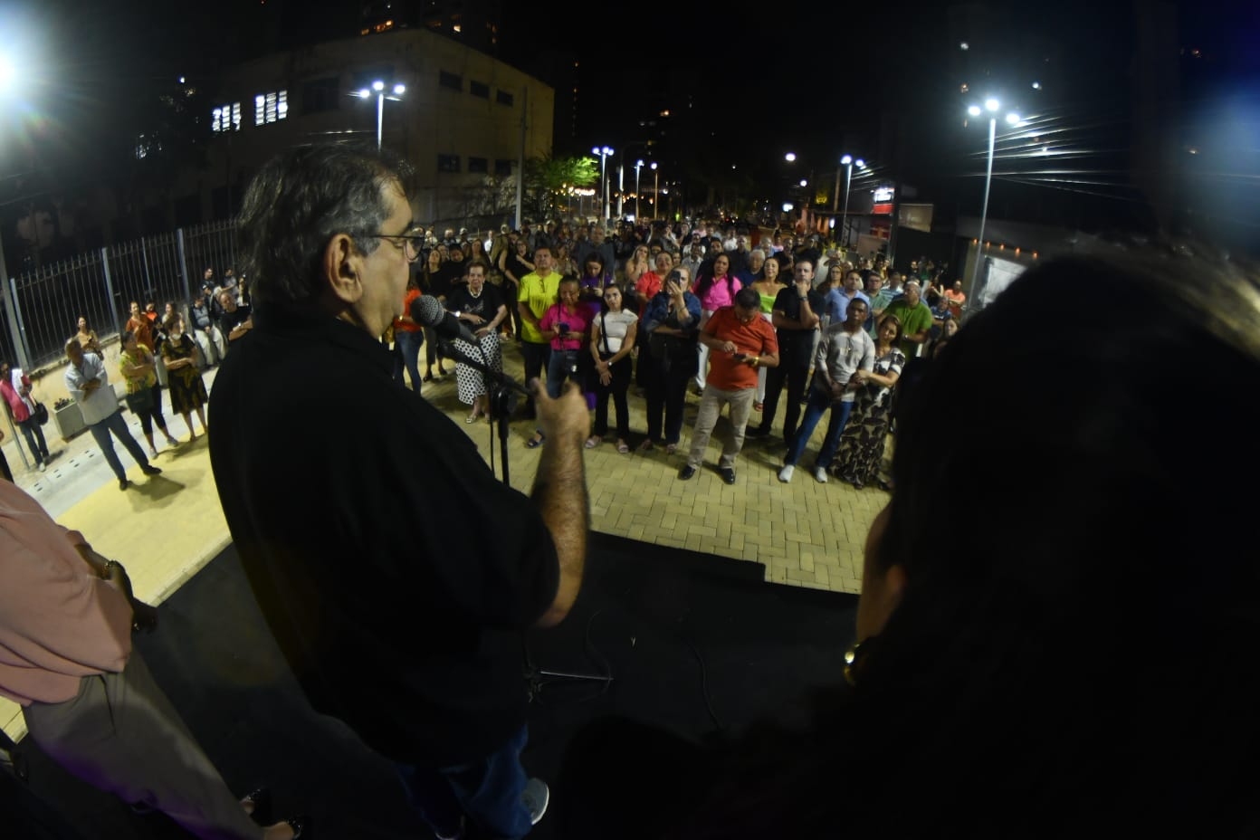 Prefeito Álvaro Dias entrega Novo Largo do Atheneu