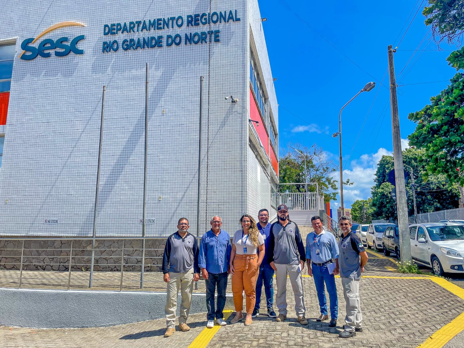 Semsur e Sesc/RN alinham planejamento para organização de ambulantes durante prévia carnavalesca