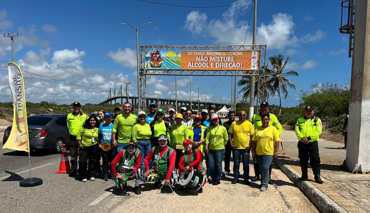 Operação Verão na Praia do Forte realiza mais de 400 abordagens educativas de trânsito