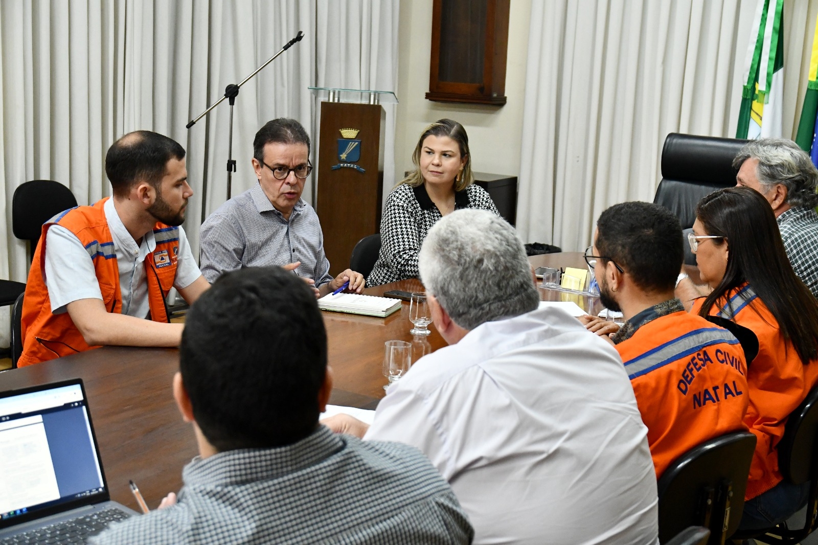 Prefeitura planeja ações de prevenção e respostas aos efeitos das chuvas