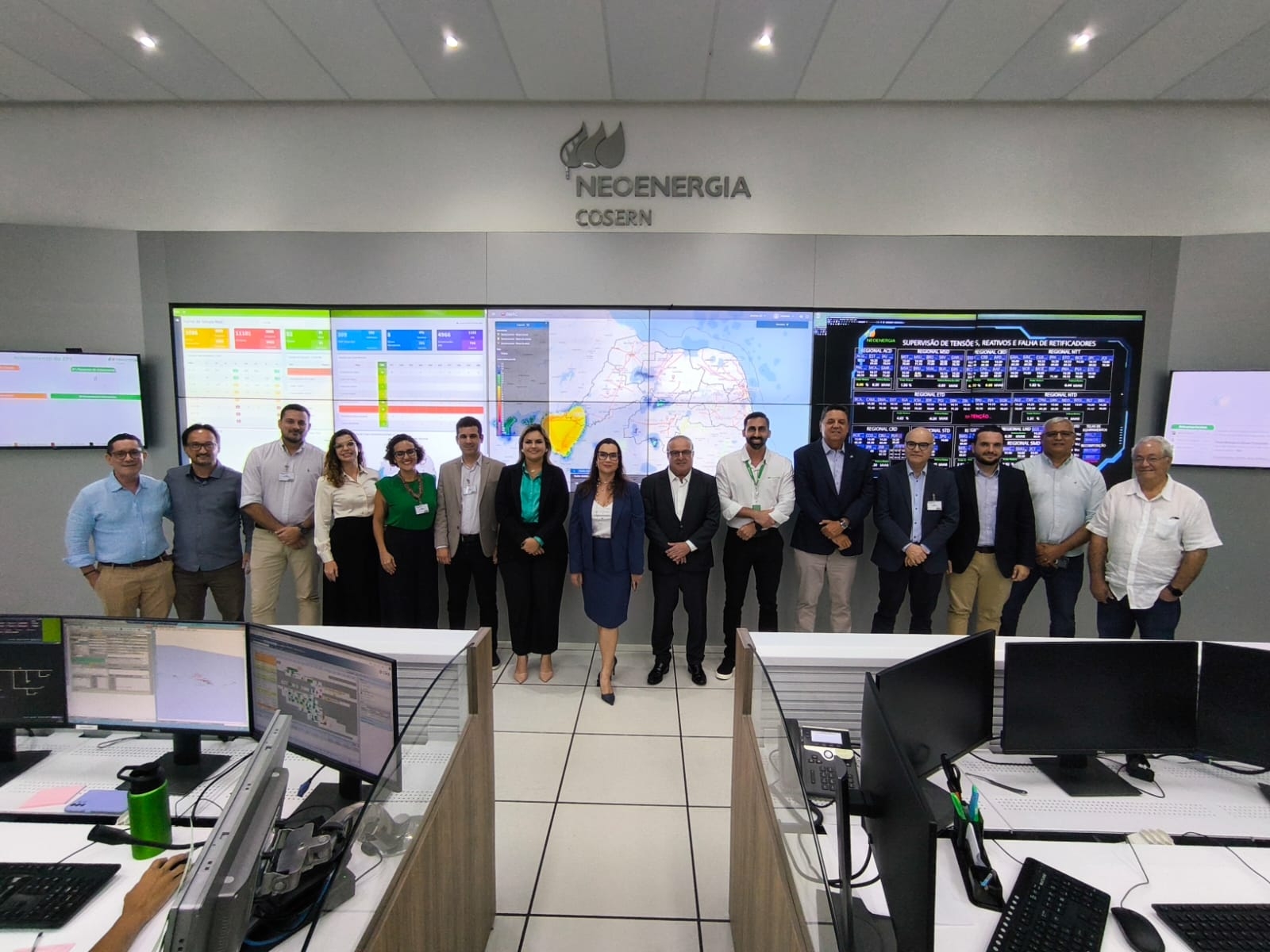 Prefeito Paulinho Freire fortalece parceria com Neoenergia Cosern em visita institucional