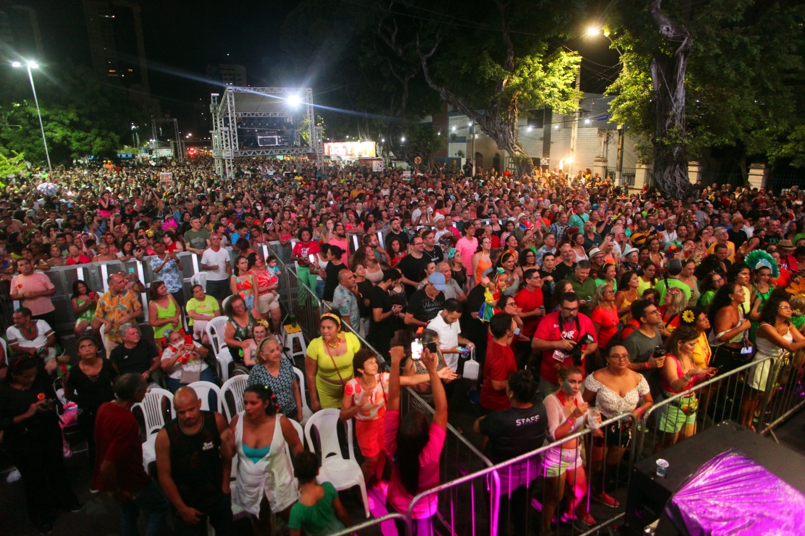 Carnaval 2025: Semsur orienta sobre o que é permitido para foliões e comerciantes