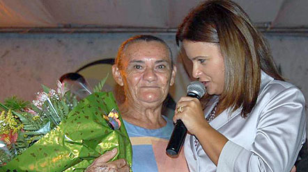 Prefeita comemora Dia do Artes&atilde;o no Artesanat