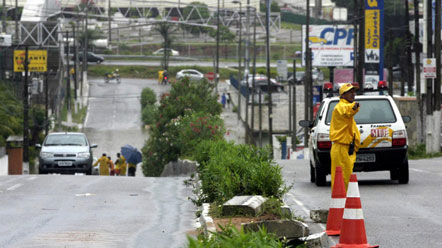   Tr&acirc;nsito ser&aacute; interrompido na Chegan&ccedil;a, no Bairro Nordeste e no Paju&ccedil;ara 
