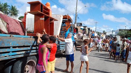 Familias da comunidade de Luiz Gonzaga s&atilde;o transfer para o Planalto
