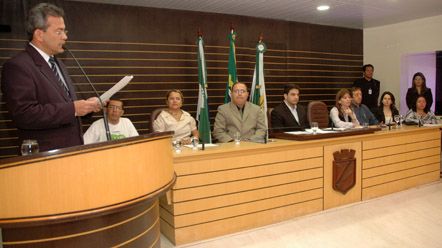 C&acirc;mara homenageia Centro de Controle de Zoonoses