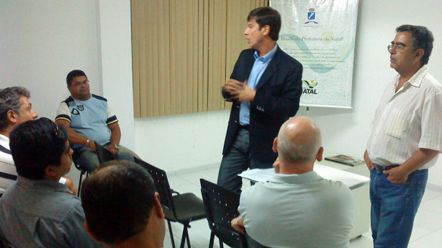 Semdes e comerciantes de Ponta Negra se re&uacute;nem para debater seguran&ccedil;a