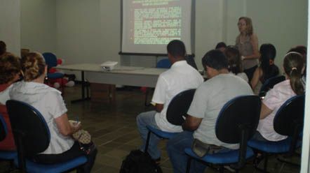 SMS realiza oficina de implanta&ccedil;&atilde;o da caderneta de sa&uacute;de do adolescente